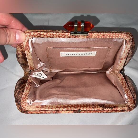 Banana Republic 100% Silk Bag Pouch Clutch Purse Snake Rust Colored Stone Crysta - Picture 3 of 9